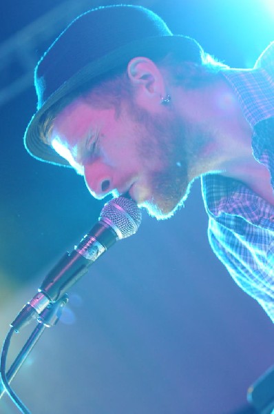 Aaron Ivey at La Zona Rosa, Austin, Texas, 05/08/10