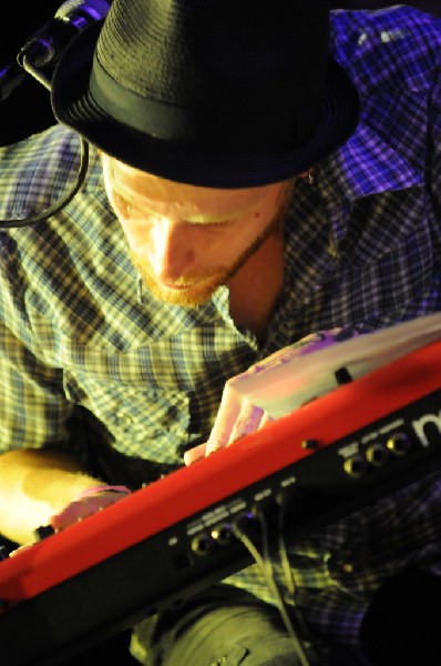 Aaron Ivey at La Zona Rosa, Austin, Texas, 05/08/10