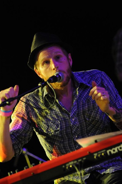 Aaron Ivey at La Zona Rosa, Austin, Texas, 05/08/10