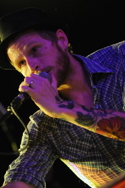 Aaron Ivey at La Zona Rosa, Austin, Texas, 05/08/10