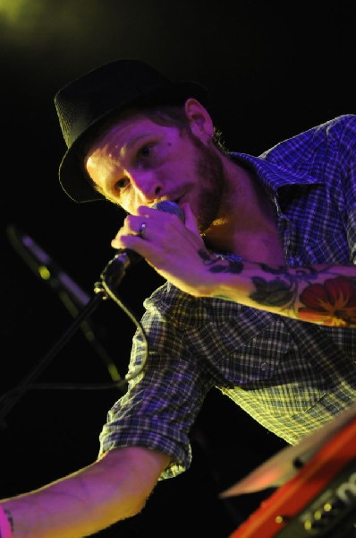 Aaron Ivey at La Zona Rosa, Austin, Texas, 05/08/10