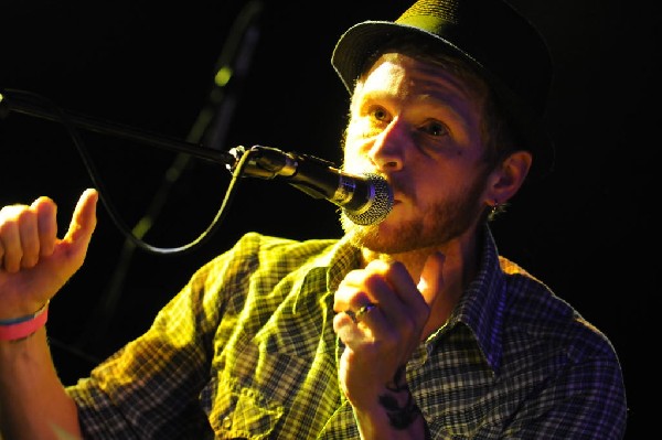 Aaron Ivey at La Zona Rosa, Austin, Texas, 05/08/10