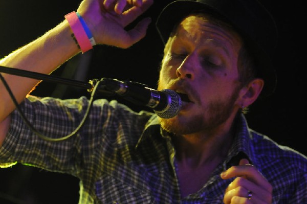 Aaron Ivey at La Zona Rosa, Austin, Texas, 05/08/10