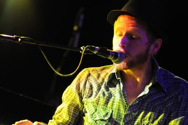 Aaron Ivey at La Zona Rosa, Austin, Texas, 05/08/10