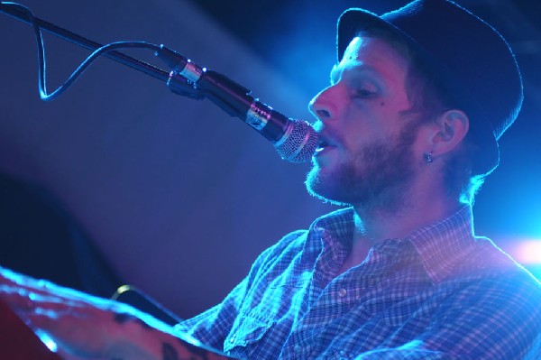 Aaron Ivey at La Zona Rosa, Austin, Texas, 05/08/10