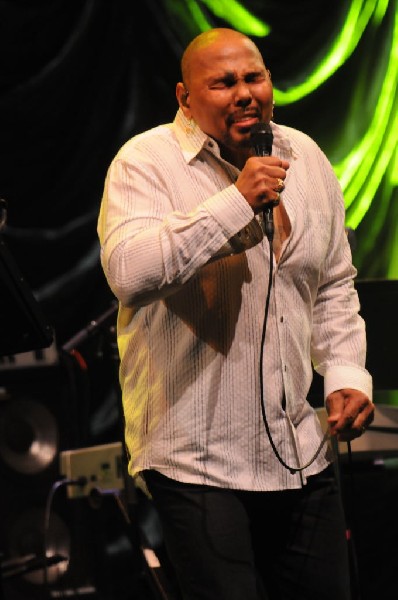 Aaron Neville at ACL Live Austin Texas December 13, 2011