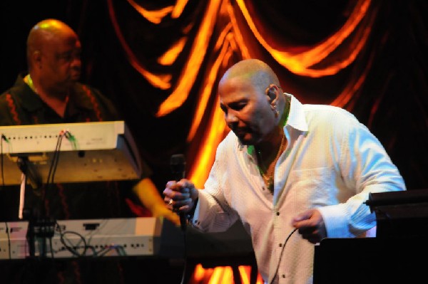 Aaron Neville at ACL Live Austin Texas December 13, 2011