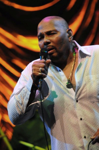 Aaron Neville at ACL Live Austin Texas December 13, 2011