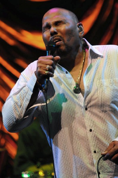 Aaron Neville at ACL Live Austin Texas December 13, 2011