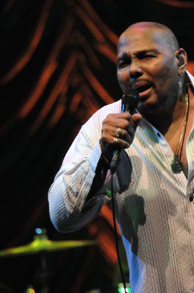 Aaron Neville at ACL Live Austin Texas December 13, 2011