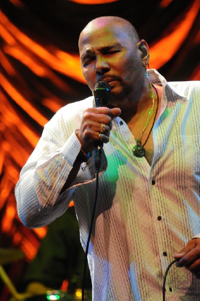 Aaron Neville at ACL Live Austin Texas December 13, 2011