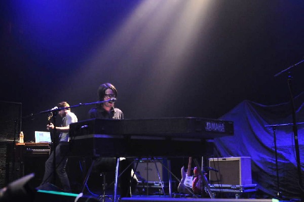 Air Revue at ACL Live at the Moody Theater in Austin, Texas 04/29/11 - phot