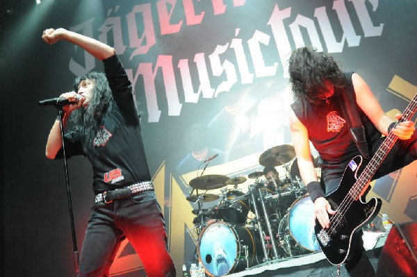 Anthrax at AT&T Center, San Antonio, Texas, 09/25/10 Second night of Am