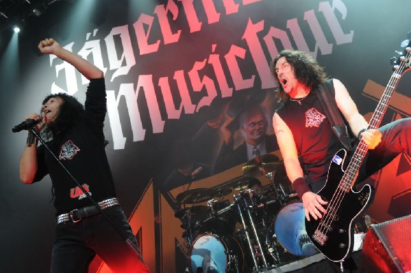 Anthrax at AT&T Center, San Antonio, Texas, 09/25/10 Second night of Am