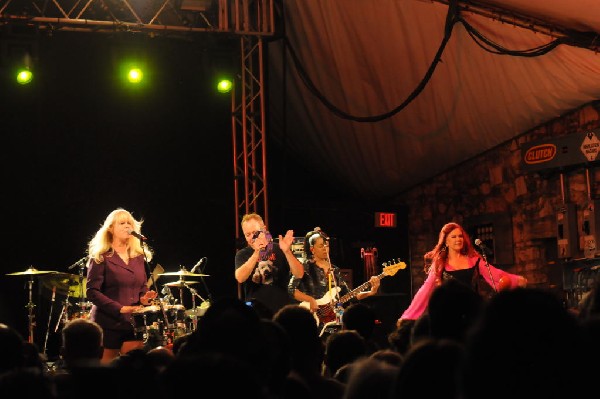 The B-52s at Stubb's BarBQ, Austin, Texas - 11/02/11 - photo by jeff barrin