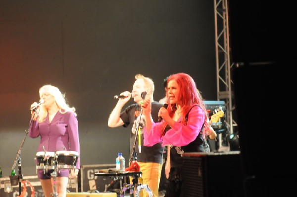 The B-52s at Stubb's BarBQ, Austin, Texas - 11/02/11 - photo by jeff barrin