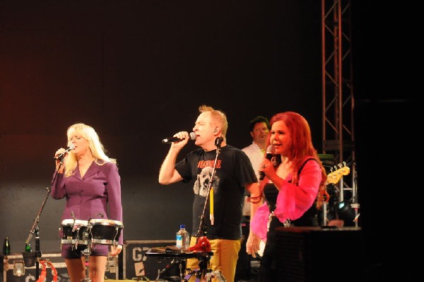 The B-52s at Stubb's BarBQ, Austin, Texas - 11/02/11 - photo by jeff barrin