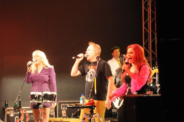 The B-52s at Stubb's BarBQ, Austin, Texas - 11/02/11 - photo by jeff barrin