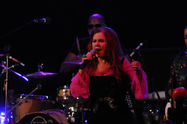 The B-52s at Stubb's BarBQ, Austin, Texas - 11/02/11 - photo by jeff barrin