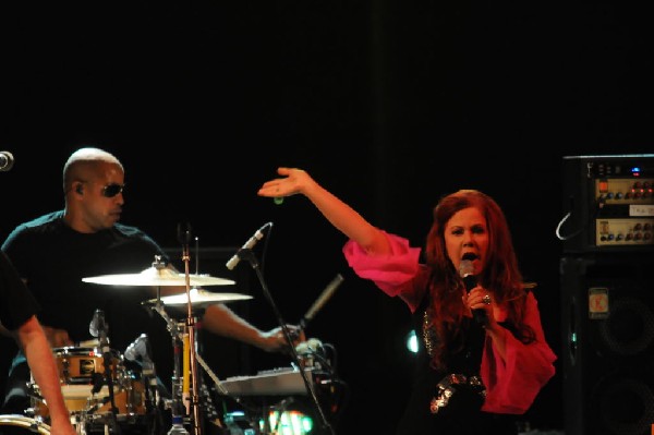 The B-52s at Stubb's BarBQ, Austin, Texas - 11/02/11 - photo by jeff barrin