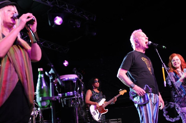 The B-52s at La Zona Rosa, Austin, Texas 05/15/10