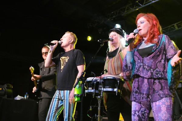 The B-52s at La Zona Rosa, Austin, Texas 05/15/10