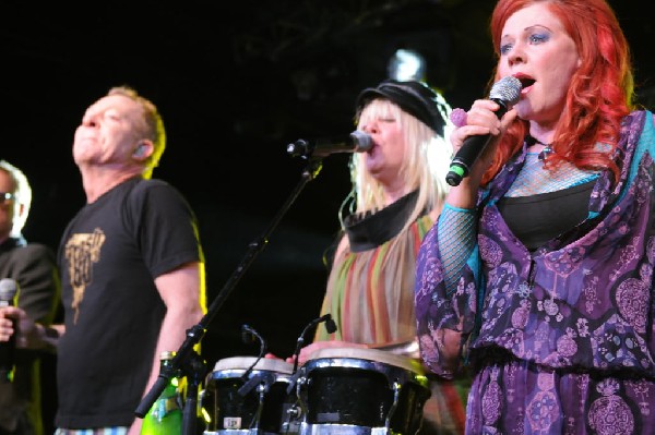 The B-52s at La Zona Rosa, Austin, Texas 05/15/10