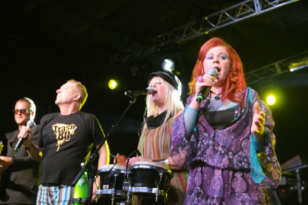 The B-52s at La Zona Rosa, Austin, Texas 05/15/10