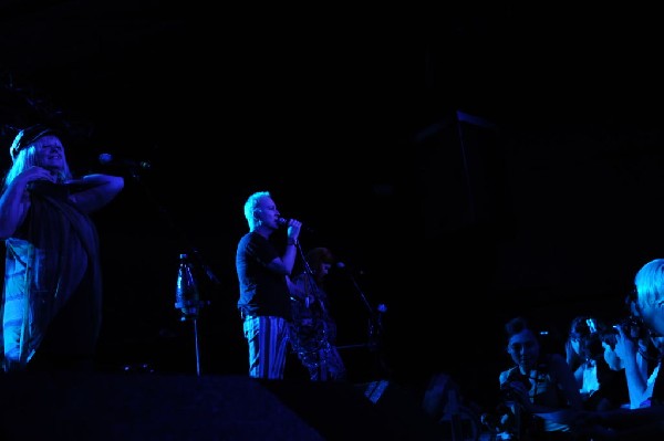 The B-52s at La Zona Rosa, Austin, Texas 05/15/10