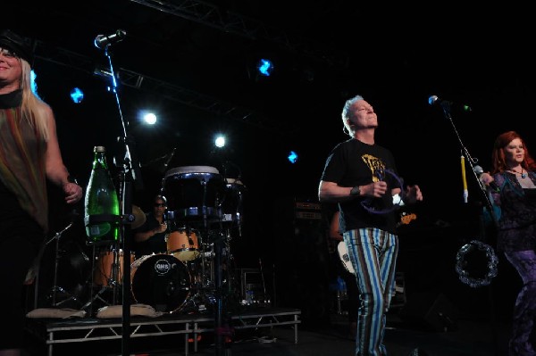 The B-52s at La Zona Rosa, Austin, Texas 05/15/10