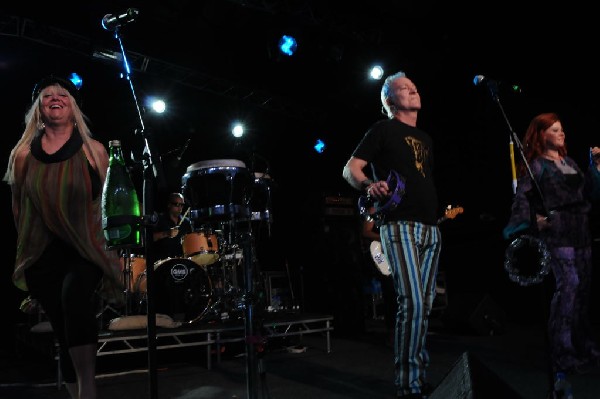 The B-52s at La Zona Rosa, Austin, Texas 05/15/10