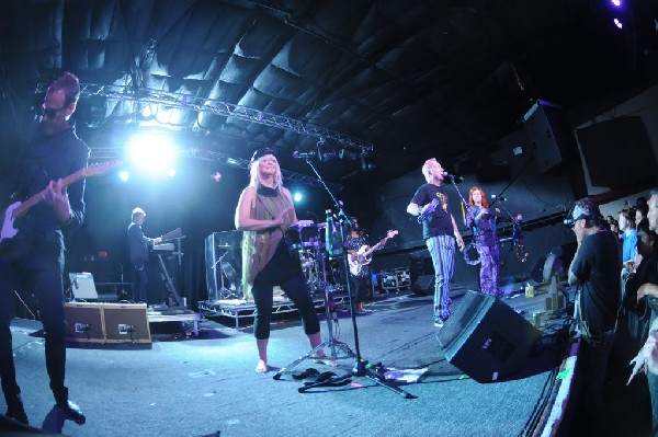 The B-52s at La Zona Rosa, Austin, Texas 05/15/10
