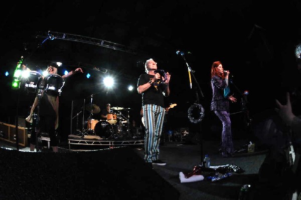 The B-52s at La Zona Rosa, Austin, Texas 05/15/10