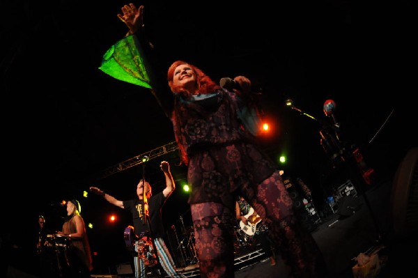 The B-52s at La Zona Rosa, Austin, Texas 05/15/10