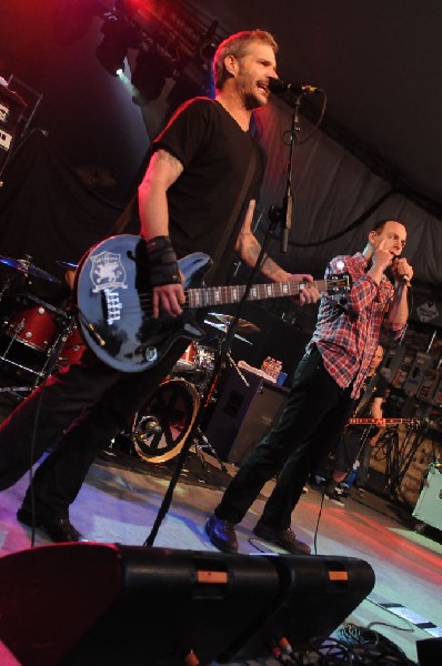 Bad Religion at Stubb's BarBQ, Austin, Texas April 19, 2011 - photo by Jeff