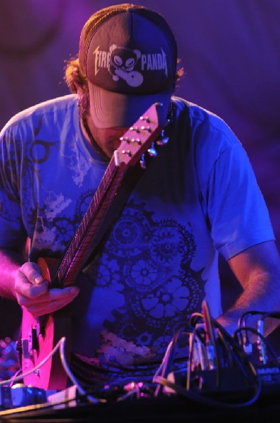 Beats Antique at Stubb's BarBQ, Austin, Texas 04/19/10