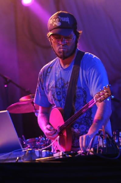 Beats Antique at Stubb's BarBQ, Austin, Texas 04/19/10