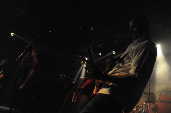 Big D & The Kids Table