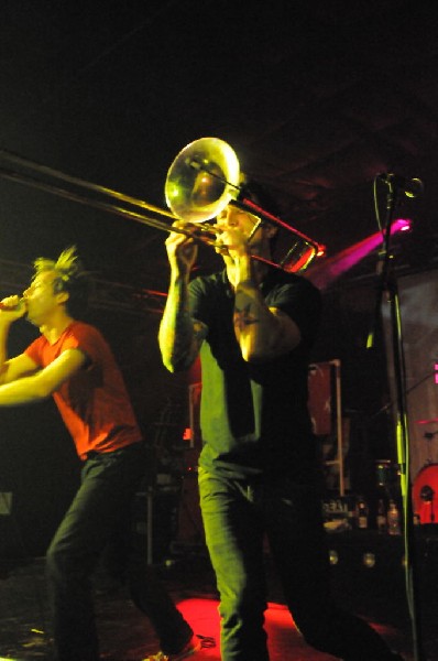 Big D & The Kids Table