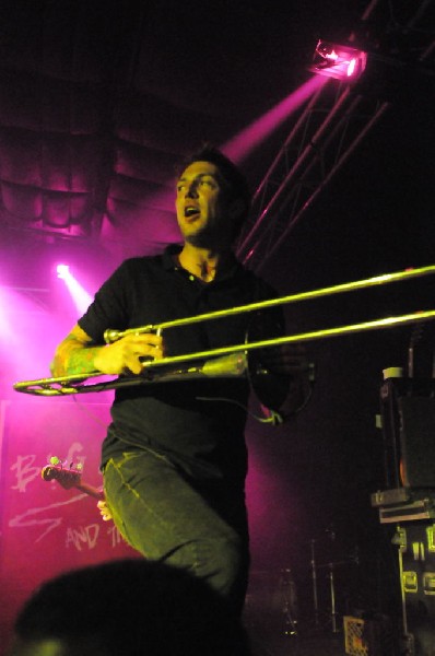 Big D & The Kids Table