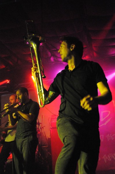 Big D & The Kids Table