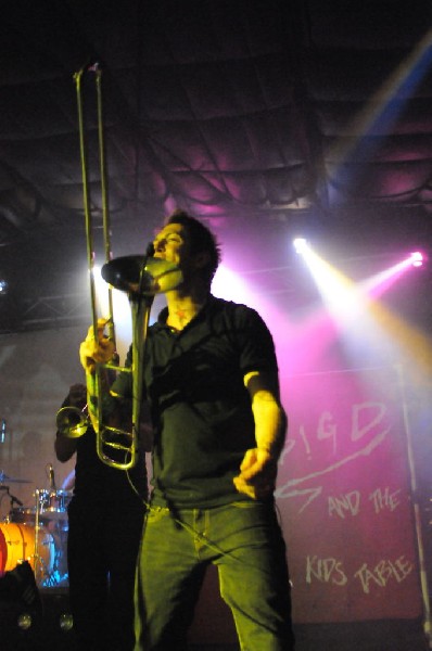 Big D & The Kids Table