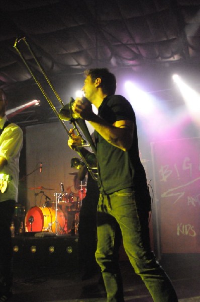 Big D & The Kids Table