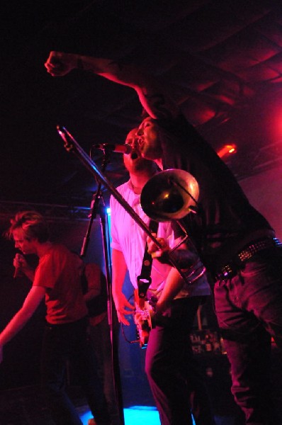 Big D & The Kids Table