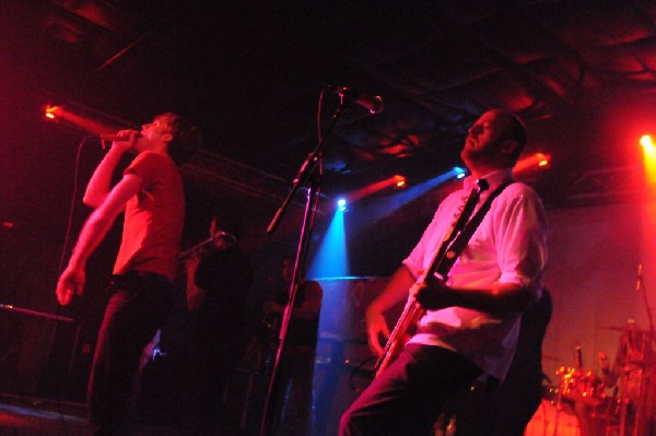 Big D & The Kids Table