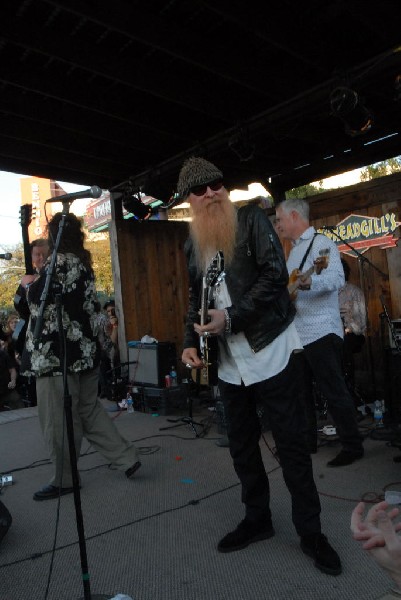 Billy Gibbons walkon during Roky Erickson Set