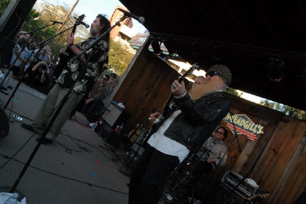 Billy Gibbons walkon during Roky Erickson Set