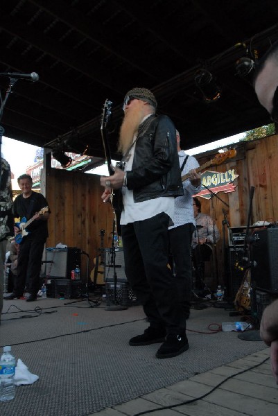 Billy Gibbons walkon during Roky Erickson Set