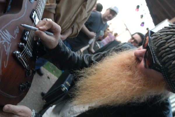 Billy Gibbons walkon during Roky Erickson Set