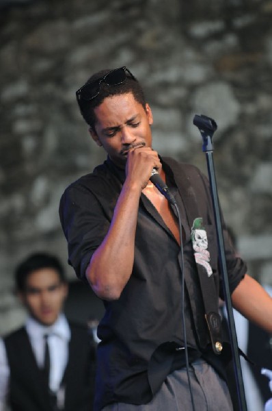 Black Joe Lewis and the Honeybears at Stubb's BarBQ